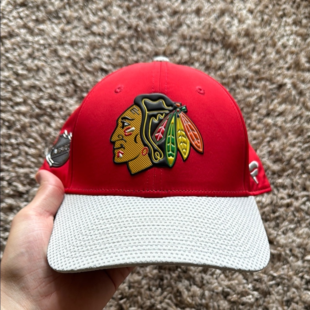Chicago Blackhawks SnapBack Red And Gray Fanatics Brand